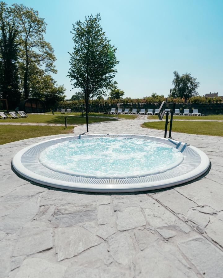 Domaine Des Thermes Awans Esterno foto