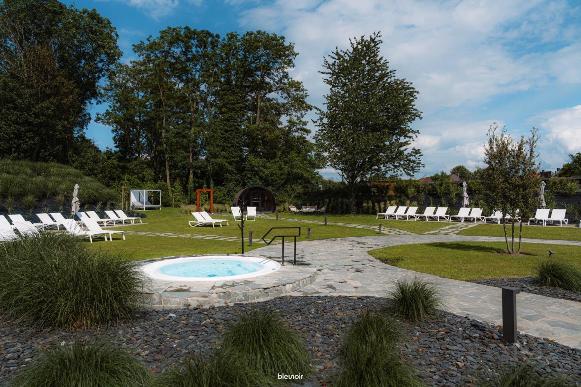 Domaine Des Thermes Awans Esterno foto