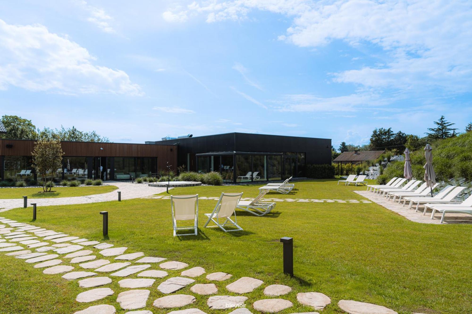 Domaine Des Thermes Awans Esterno foto